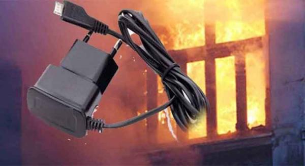 عاجل... "شارجور" يتسبب في حريق مهول بشقة سكنية ونجاة رجل من الموت