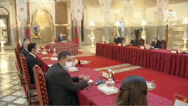 الملك محمد السادس يترأس مجلساً للوزراء بالقصر الملكي بفاس