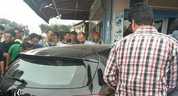 الله يستر .. سيارة تدهس زبناء محلبة بأكادير وهذا عدد الضحايا