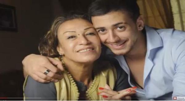 مؤثر  .. تصريح جديد لنزهة الركراكي والدة سعد المجرد بخصوص اعتقال ابنها