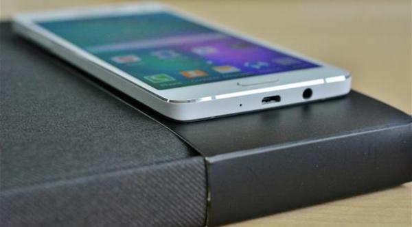 تسريب صور لتصميم هاتف "غالاكسي إس 7"