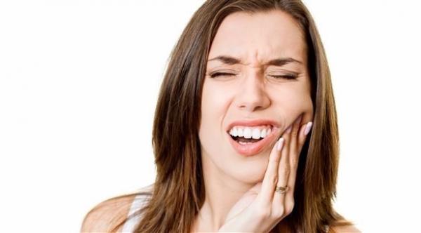 ما هو صرير الأسنان وما هي أسبابه؟