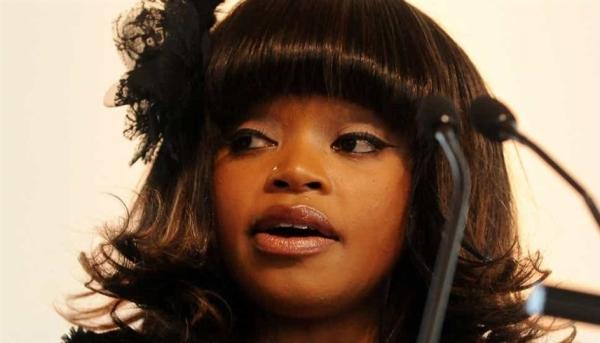 وفاة حفيدة نيلسون مانديلا بعد صراع مع السرطان