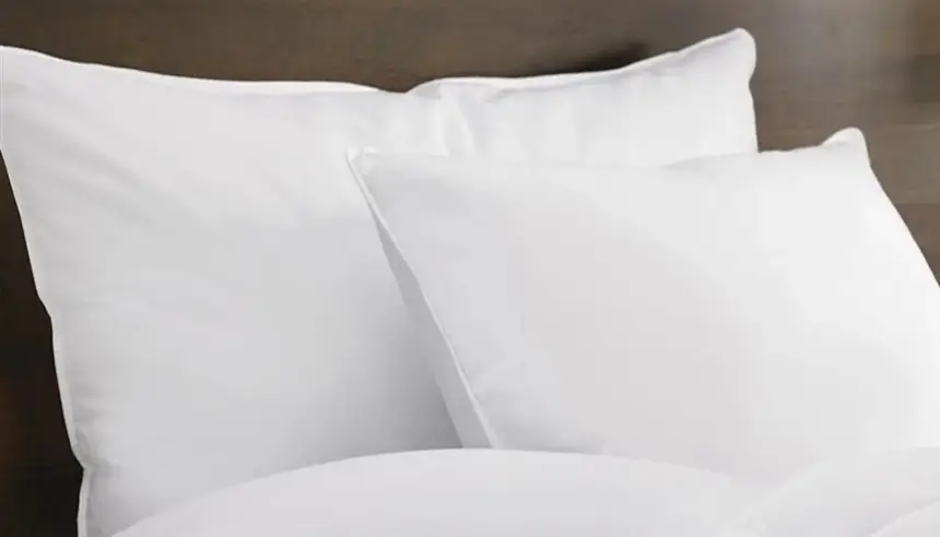 لا تتجاهلها عند الاستيقاظ.. علامة على الوسادة قد تكون إنذاراً مبكراً للسرطان