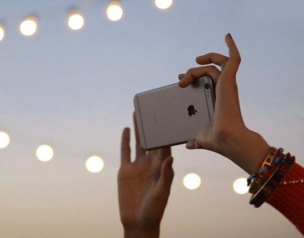 آبل تكشف النقاب اليوم عن هاتفي آيفون جديدين