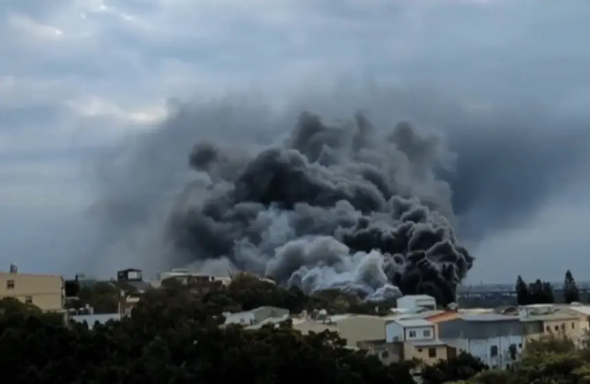 حريق هائل بمحطة للطاقة النووية في جنوب تايوان (فيديو)