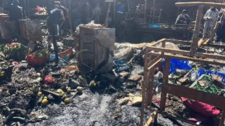 حريق مهول يلتهم سوق الحي الحسني للخضر والفواكه بمراكش