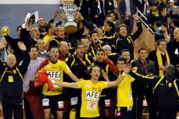 رجاء بني ملال يطيح بحامل اللقب المغرب الفاسي و يمر الى ربع نهائي كأس العرش