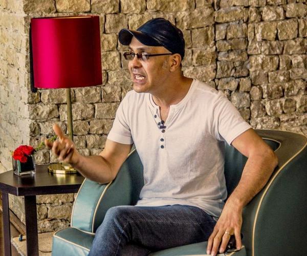 بوشناق ساعر : نعيش زمن الدعارة الفنية .. زمن الكذوب و الرشوة و الزواق و اللبس