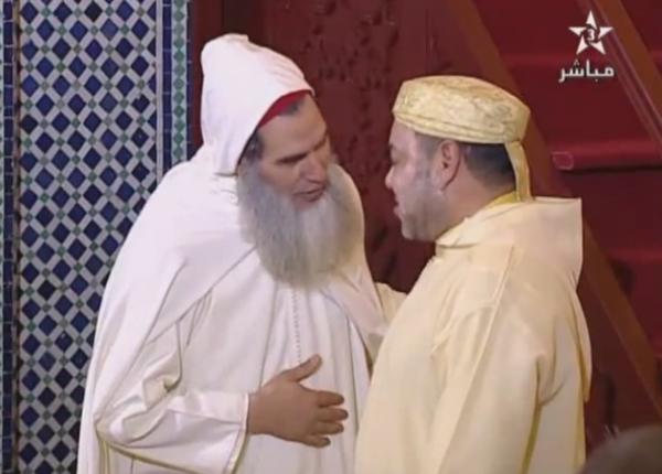 تفاعل &quot;فايسبوكي&quot;قوي مع صورة الفزازي وهو يخطب أمام الملك