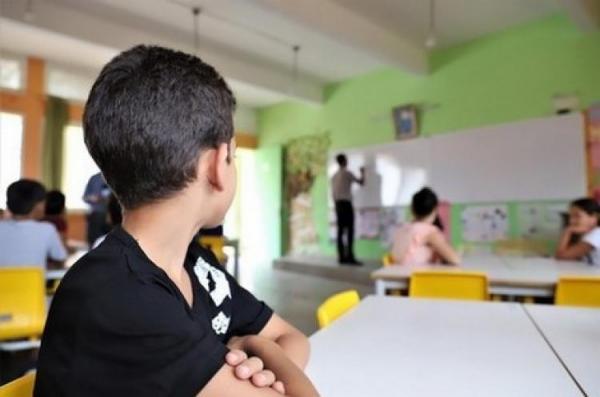 النقابات تكشف عن موقفها الرسمي من قرار "أمزازي" عدم عودة التلاميذ إلى المدارس