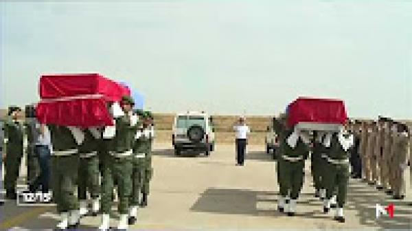 وصول جثماني الجنديين المغربيين اللذين قضيا في إفريقيا الوسطى وتشييع جنازتيهما