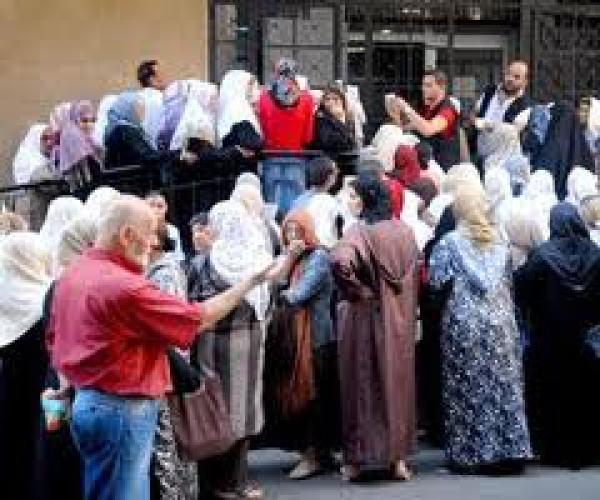 \" قفة رمضان \" تتسبب في إحداث الشغب والفوضى بسيدي البرنوصي .