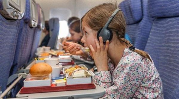 ما هو سر رداءة وجبة الطعام على متن الطائرات؟