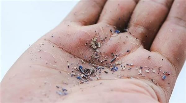 دراسة: العثور على جزيئات بلاستيك دقيقة في عينات دم بشرية