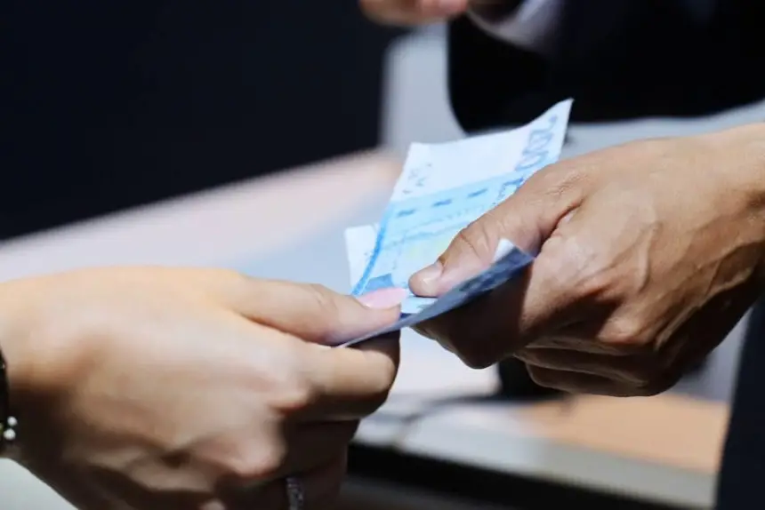 سنة 2026 تبدأ بثقل جديد على كاهل المواطنين.. تغييرات ضريبية تعيد رسم قواعد العيش والعمل بالمغرب