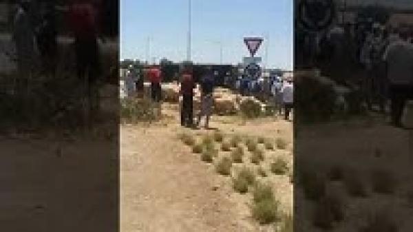 انقلاب شاحنة محملة برؤوس ماشية بمدخل وجدة