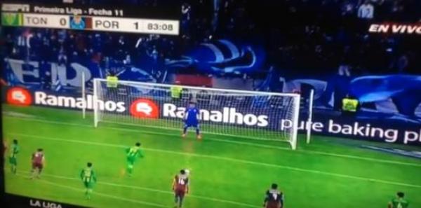 كاسياس يتصدى ببراعة لضربة جزاء