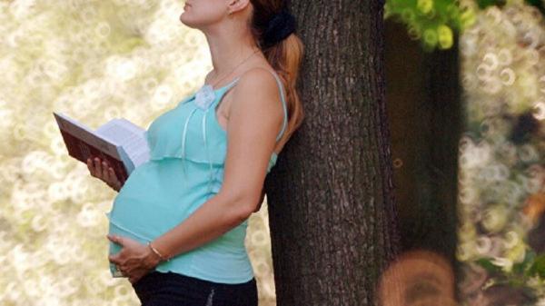 دراسة حديثة:إنجاب الأطفال يطيل شبابية دماغ النساء