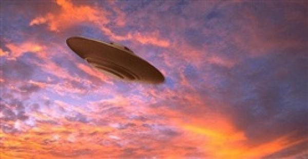 بالفيديو.. عودة الأطباق الطائرة للظهور في مناطق مختلفة من العالم