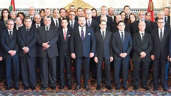 عاجل...زلزال ملكي جديد يضرب بقوة حكومة "العثماني" .. و هذا هو الوزير الذي تم اعفاءه