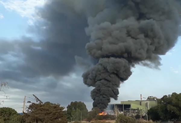 حريق مهول بمصنع للحديد بعين حرودة