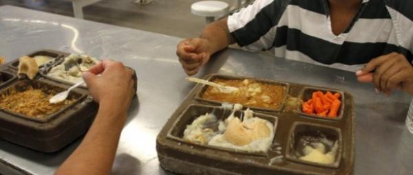 رسميا ...شركات خاصة لإطعام السجناء المغاربة