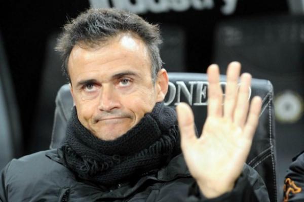 مدرب برشلونة الجديد يستعين بطبيب نفسي