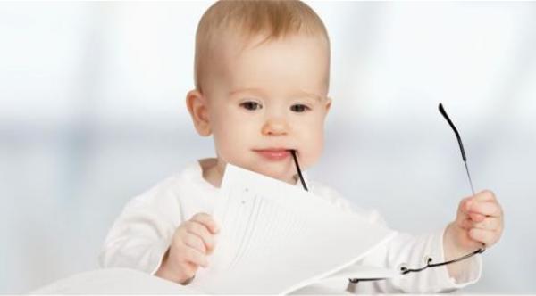 9 طرق سهلة لحماية عيون الأطفال