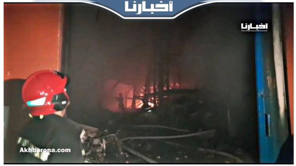 حريق مهول يلتهم وحدة صناعية في مجال البلاستيك بوجدة