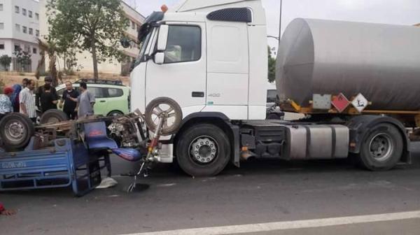 كـازا .. حادثة اصطدام مروع بين شاحنة لنقل المحروقات و''تريبورتور''