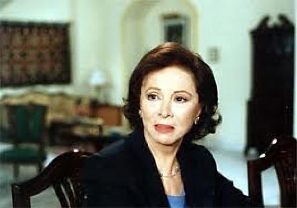 سيدة الشاشة العربية فاتن حمامة تودعنا إلى دار البقاء