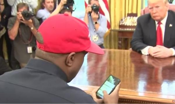 فيديو يفضح كلمة سر هاتف كاني ويست.. وخبراء يحذرون