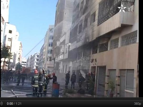 إصابة ثلاثة رجال إطفاء في حريق بالبيضاء 