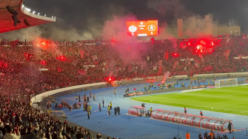 فرحة مجنونة لجماهير الوداد الرياضي بعد صاروخ حكيم زياش في مرمى الجيش الملكي