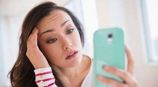 على ماذا تدل تجاعيد الجبين ؟ و هل هي مرتبطة بالتقدم بالعمر ؟