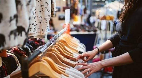 بروتوكول جديد يفرض وضع الملابس والأحذية التي تم تجريبها تحت "الحجر الصحي"