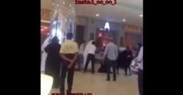 بالفيديو.. قطري يتحرش بفتاة ويعتدي عليها داخل مول تجاري