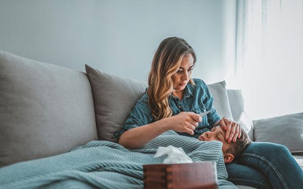 تقرير جديد يكشف عن مرض مرتبط بكورونا يصيب الأطفال ويؤثر أيضاً على البالغين