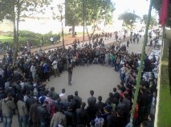 تدخل أمني في حق مسيرة طلابية بفاس