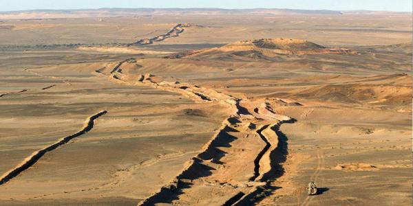الخلفي يرد بقوة على مغالطات "الجزيرة" بخصوص الصحراء المغربية ، وهذا ماكتبه