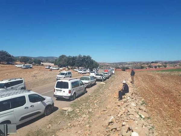 السيبة...سائقو سيارات أجرة يعتدون على "خطاف" بشكل عنيف ووكيل الملك يدخل على الخط