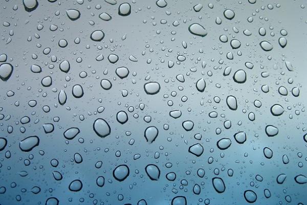 المدن المغربية التي سجلت تساقطات مطرية في الـ 24 ساعة الأخيرة