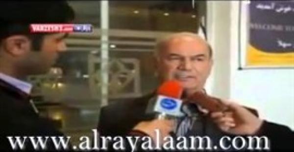 بالفيديو.. رئيس نادي يضرب مراسلا على الهواء