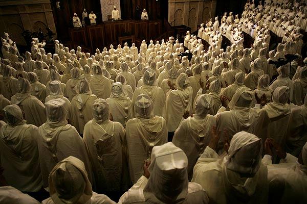 الميثاق الملكي لأخلاقيات البرلمان يثير تساؤلات عدد من النواب