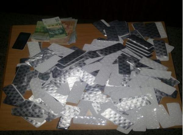 حجز 3600 قرص مخدر بحوزة ثلاثة أشخاص بالدار البيضاء