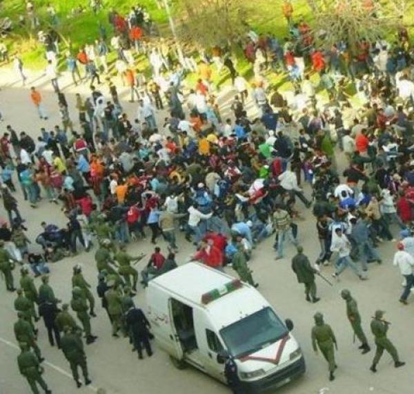 الديربي البيضاوي بين الوداد والرجاء: مباريات خالدة تعايشت فيها الفرجة بالموت والسلاح والشغب