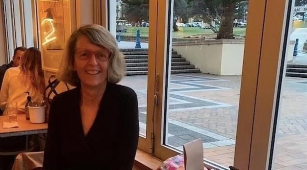 امرأة تتحدى جميع توقعات الأطباء وتشفى من السرطان في غضون ثلاثة أشهر فقط