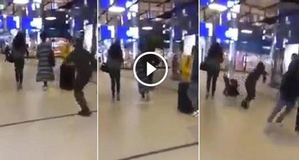 فيديو صادم .. اعتداء شنيع على امرأة مغربية محجبة بهولندا