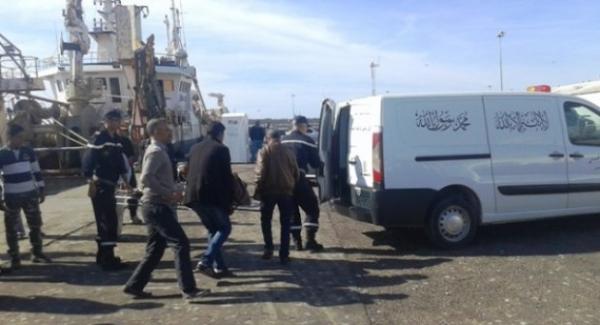 العثور على جثة عالقة بشباك مركب للصيد التقليدي بأكادير يستنفر السلطات الأمنية